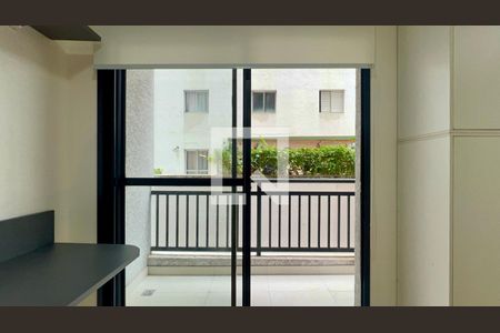 Varanda de kitnet/studio para alugar com 1 quarto, 28m² em Pinheiros, São Paulo