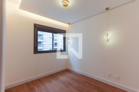 Quarto 2 de apartamento para alugar com 2 quartos, 56m² em Vila Sonia, São Paulo