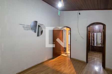 Suíte de casa para alugar com 5 quartos, 150m² em Conjunto Residencial José Bonifácio, São Paulo