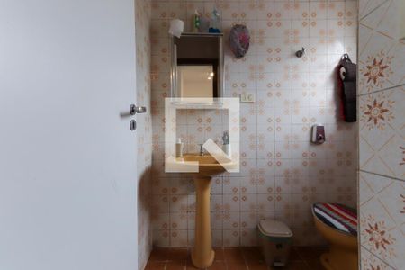 Banheiro Social de casa para alugar com 2 quartos, 179m² em Jardim D’abril, São Paulo