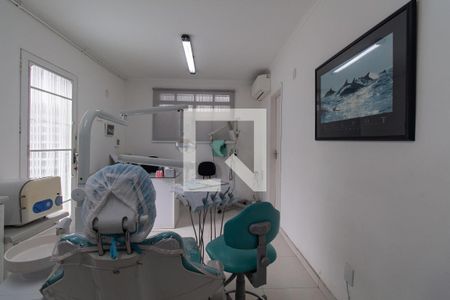 Sala 2 de casa para alugar com 3 quartos, 230m² em Vila Monumento, São Paulo