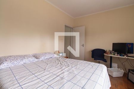 Suíte de casa para alugar com 3 quartos, 230m² em Vila Monumento, São Paulo