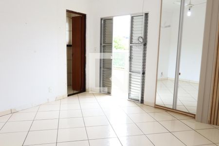 Quarto Suite de casa para alugar com 2 quartos, 250m² em Vila Ester, São Paulo