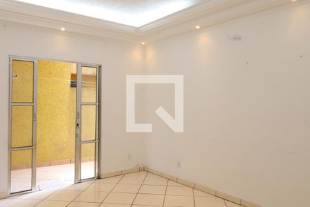 Sala de casa para alugar com 2 quartos, 250m² em Vila Ester, São Paulo