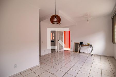 Sala de casa de condomínio para alugar com 3 quartos, 100m² em Parque Residencial Indaia, Indaiatuba