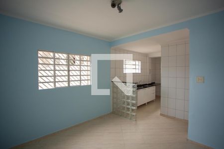 SALA DE JANTAR de casa para alugar com 3 quartos, 90m² em Vila Romero, São Paulo