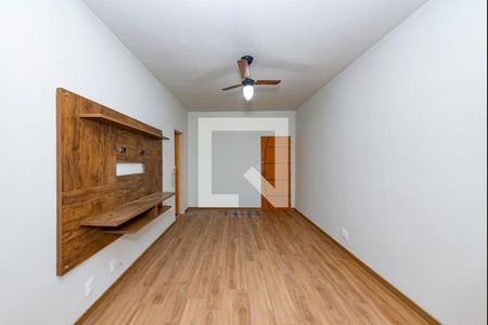 Sala de apartamento para alugar com 2 quartos, 51m² em Padre Eustáquio, Belo Horizonte