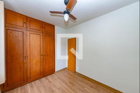 Quarto 1 de apartamento para alugar com 2 quartos, 51m² em Padre Eustáquio, Belo Horizonte