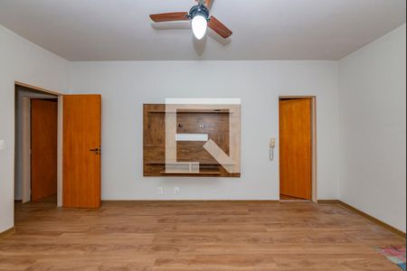 Sala de apartamento para alugar com 2 quartos, 51m² em Padre Eustáquio, Belo Horizonte