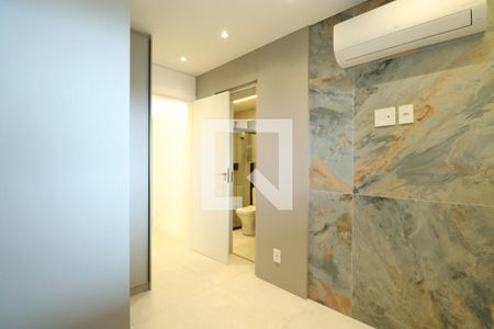 Suíte 1 de apartamento à venda com 3 quartos, 183m² em Lapa, São Paulo