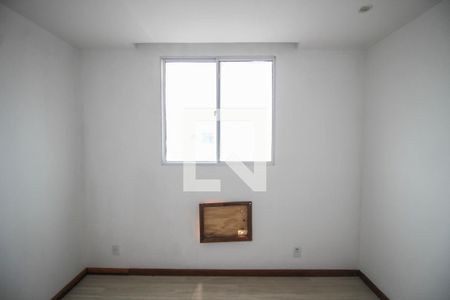 Quarto 1 de apartamento para alugar com 2 quartos, 45m² em Jardim Alvorada, Nova Iguaçu