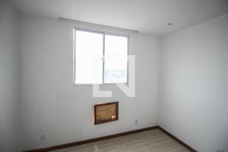 Quarto 1 de apartamento para alugar com 2 quartos, 45m² em Jardim Alvorada, Nova Iguaçu