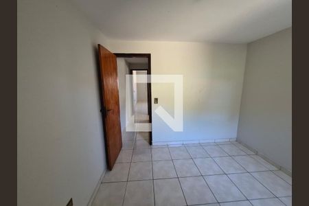 Quarto de casa para alugar com 2 quartos, 71m² em Jardim Mitsutani, São Paulo