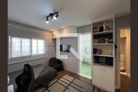 Casa à venda com 4 quartos, 400m² em Jardim Leonor, São Paulo