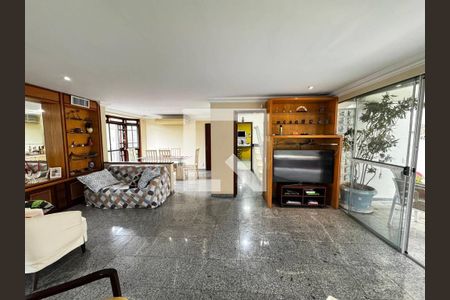 Casa à venda com 5 quartos, 431m² em Barra da Tijuca, Rio de Janeiro