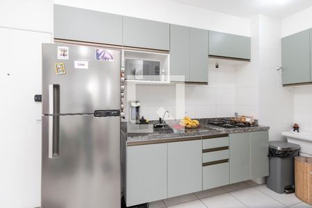 Cozinha de apartamento para alugar com 2 quartos, 34m² em Santo Amaro, São Paulo