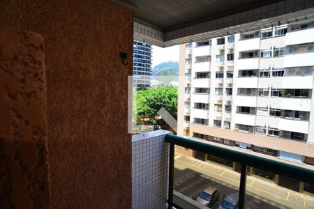 Varanda de apartamento para alugar com 2 quartos, 66m² em Barra da Tijuca, Rio de Janeiro