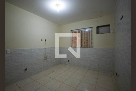 Quarto de casa para alugar com 1 quarto, 55m² em Curicica, Rio de Janeiro