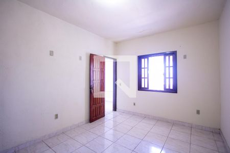 Sala 2 de casa para alugar com 3 quartos, 140m² em Amendoeira, São Gonçalo