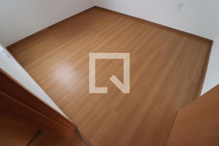 Quarto 2 de apartamento para alugar com 2 quartos, 44m² em Chácaras Tubalina E Quartel, Uberlândia