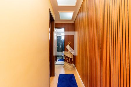Corredor de apartamento à venda com 2 quartos, 54m² em Jardim Vila Formosa, São Paulo