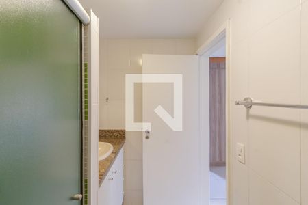 Banheiro de apartamento à venda com 2 quartos, 69m² em Indianópolis, São Paulo