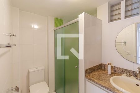 Banheiro de apartamento à venda com 2 quartos, 69m² em Indianópolis, São Paulo