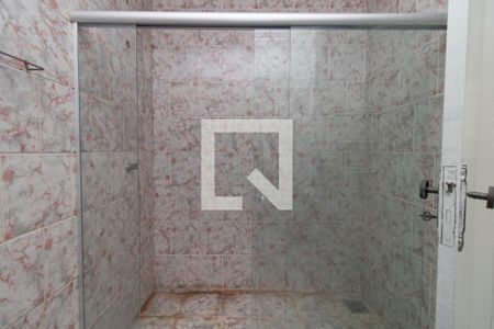 Banheiro de casa à venda com 1 quarto, 120m² em Cavalhada, Porto Alegre