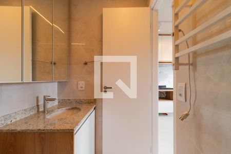 Banheiro de kitnet/studio para alugar com 1 quarto, 24m² em Pompeia, São Paulo