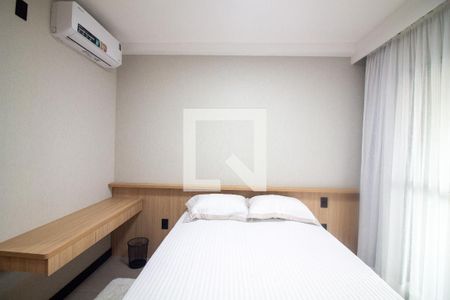 Sala / Quarto - Studio de kitnet/studio para alugar com 1 quarto, 30m² em Jardim das Acacias, São Paulo