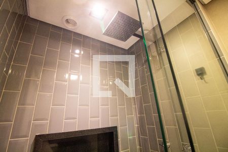 Banheiro de kitnet/studio para alugar com 1 quarto, 30m² em Jardim das Acacias, São Paulo