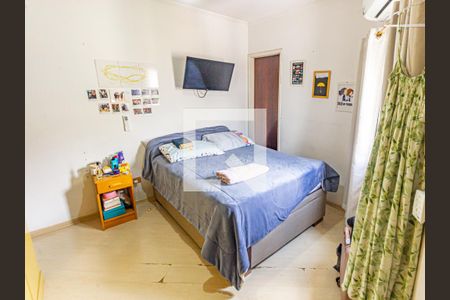 Suíte de casa à venda com 3 quartos, 136m² em Parque Sevilha, São Paulo