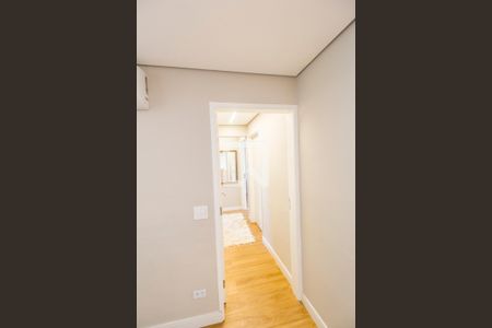 Corredor de apartamento à venda com 3 quartos, 94m² em Alphaville Industrial, Barueri