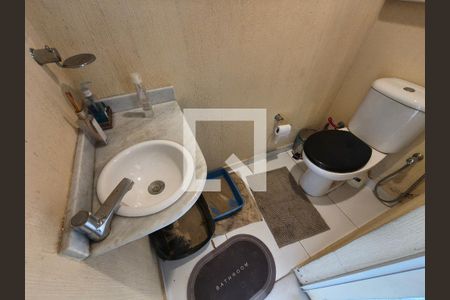 Lavabo de casa de condomínio à venda com 3 quartos, 250m² em Taquara, Rio de Janeiro