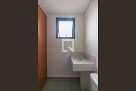 Banheiro de apartamento à venda com 1 quarto, 24m² em Centro, Osasco