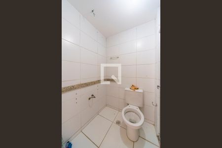 Banheiro  de apartamento à venda com 2 quartos, 56m² em Jardim Jamaica, Santo André