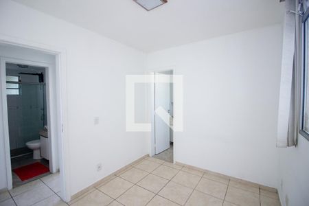 Quarto Suíte de apartamento para alugar com 2 quartos, 62m² em Cabral, Contagem