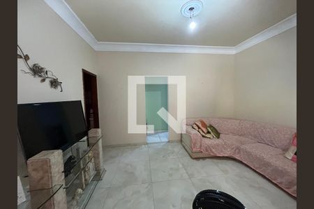 Sala de casa à venda com 4 quartos, 150m² em Bonsucesso, Rio de Janeiro