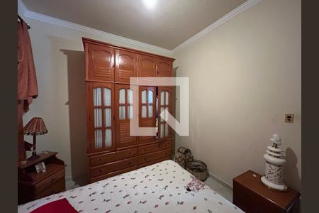 Quarto 2 de casa à venda com 4 quartos, 150m² em Bonsucesso, Rio de Janeiro