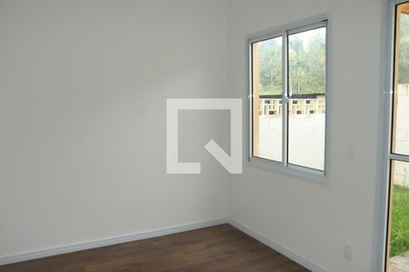 Casa de Condomínio para alugar com 2 quartos, 85m² em Esmeralda Park (caucaia do Alto), Cotia