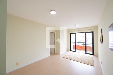 Sala de apartamento para alugar com 3 quartos, 76m² em Chácara Inglesa, São Paulo