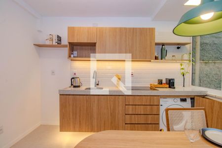 Cozinha de apartamento para alugar com 1 quarto, 44m² em Floresta, Porto Alegre