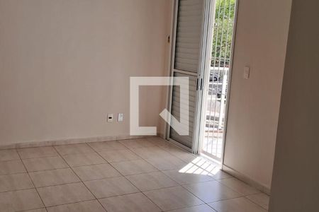 Casa à venda com 3 quartos, 119m² em Parque Sevilha, São Paulo