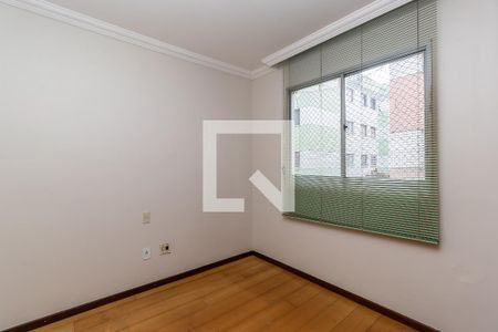 Quarto 2 de apartamento para alugar com 3 quartos, 75m² em Liberdade, Belo Horizonte