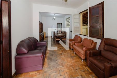 Casa à venda com 353m², 3 quartos e 2 vagasSala