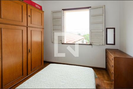 Quarto 1 de casa à venda com 3 quartos, 353m² em Carlos Prates, Belo Horizonte