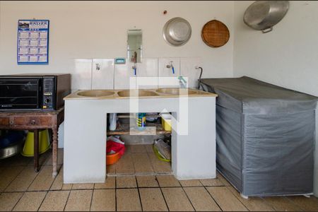 Casa à venda com 353m², 3 quartos e 2 vagasÁrea de serviço
