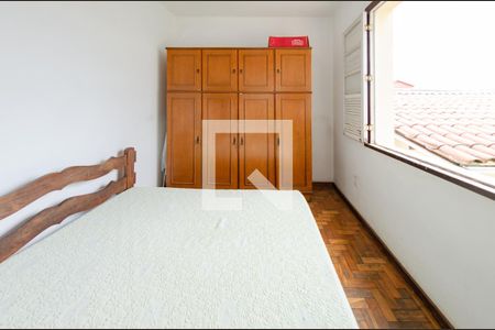 Quarto 1 de casa à venda com 3 quartos, 353m² em Carlos Prates, Belo Horizonte