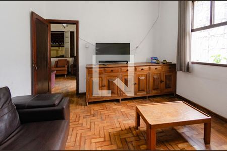 Casa à venda com 353m², 3 quartos e 2 vagasQuarto 2