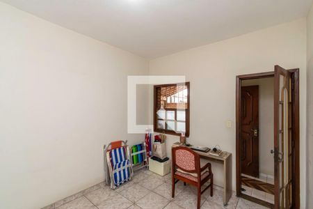 1º andar - Quarto 1 de casa à venda com 7 quartos, 180m² em Bonsucesso, Rio de Janeiro